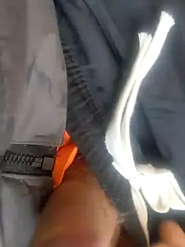 Snapshot of szabi1995 chatting on 11-03-25, 07:42 szabi1995 online show from 11-03-25, 07:42