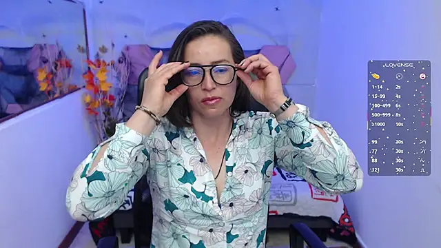 Snapshot of Lui_Fer01 chatting on 10-28-25, 11:47 Lui Fer01 online show from 10-28-25, 11:47