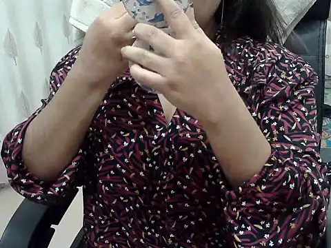 Snapshot of SexyRani2000 chatting on 02-02-26, 05:11 SexyRani2000 online show from 02-02-26, 05:11