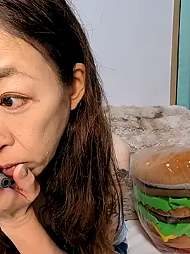 Snapshot of jyuse000ryuse chatting on 05-18-26, 01:39 jyuse000ryuse online show from 05-18-26, 01:39