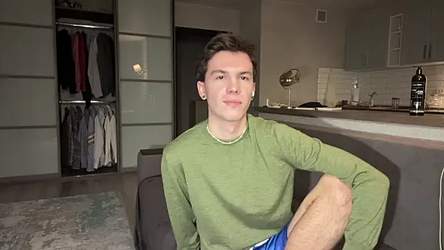 Snapshot of Jeremy1Scott chatting on 11-10-25, 03:38 Jeremy1Scott online show from 11-10-25, 03:38