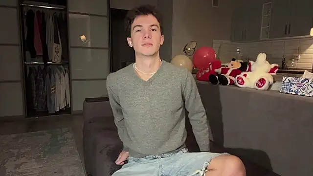 Snapshot of Jeremy1Scott chatting on 11-22-25, 03:27 Jeremy1Scott online show from 11-22-25, 03:27