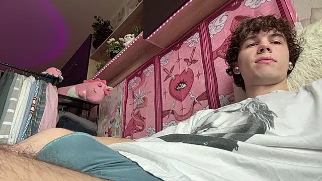 Jeremy1Scott online show from 04-07-26, 05:30