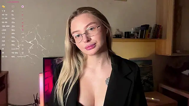 VictoriaMystery online show from 11-14-25, 01:32