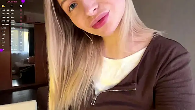 VictoriaMystery online show from 12-19-25, 01:40