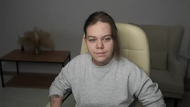 NaidaPalos online show from 10-14-25, 08:04