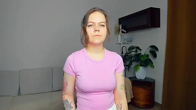 NaidaPalos online show from 10-21-25, 07:09