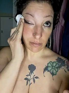 PinkCurvyLady90 online show from 03-18-26, 10:40