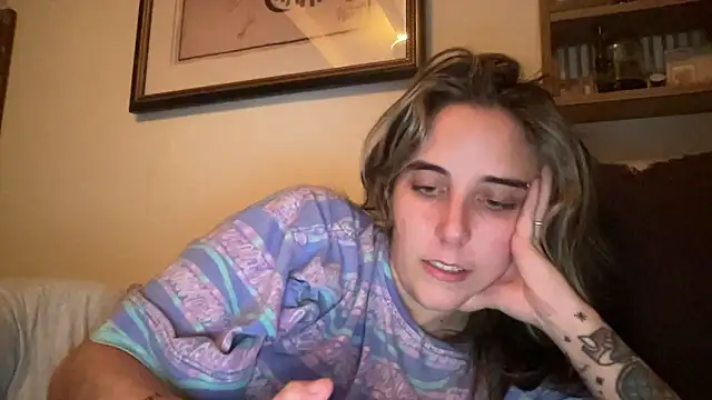 Snapshot of lill_daddysgirl chatting on 01-09-26, 09:27 lill daddysgirl online show from 01-09-26, 09:27