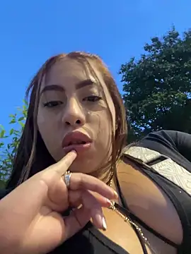 Emily Joee online show from 11-08-25, 10:52