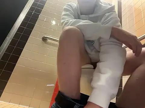 eddieeeeee1232 online show from 11-03-25, 05:47