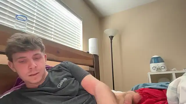 eddieeeeee1232 online show from 03-11-26, 06:25