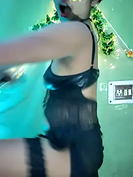 Snapshot of duskyangel chatting on 11-27-25, 05:20 duskyangel online show from 11-27-25, 05:20