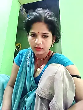 Snapshot of Karishma_cute chatting on 10-22-25, 02:45 Karishma cute online show from 10-22-25, 02:45