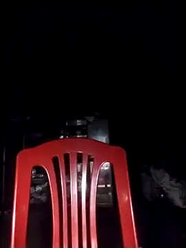 Snapshot of YiyinLy chatting on 10-26-25, 08:15 YiyinLy online show from 10-26-25, 08:15