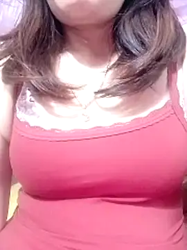 YiyinLy online show from 02-26-26, 07:29