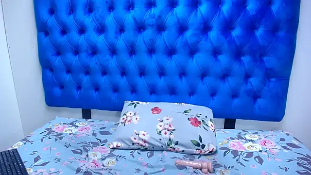 Snapshot of Amberdiamondmmm chatting on 11-23-25, 06:02 Amberdiamondmmm online show from 11-23-25, 06:02