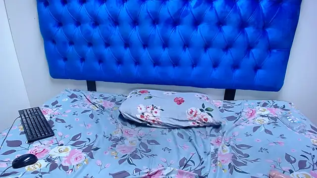 Snapshot of Amberdiamondmmm chatting on 12-03-25, 07:45 Amberdiamondmmm online show from 12-03-25, 07:45