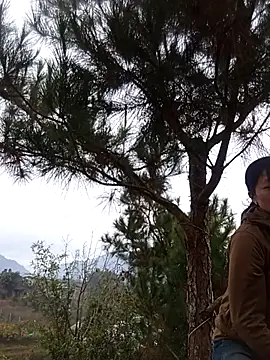 siusiu-00 online show from 12-17-25, 03:12