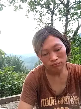 Snapshot of siusiu-00 chatting on 05-22-26, 11:49 siusiu-00 online show from 05-22-26, 11:49