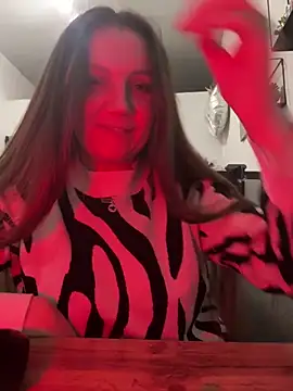 Snapshot of Amy__Leee_ chatting on 12-17-25, 01:06 Amy Leee online show from 12-17-25, 01:06