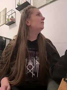 Snapshot of Amy__Leee_ chatting on 02-04-26, 03:07 Amy Leee online show from 02-04-26, 03:07