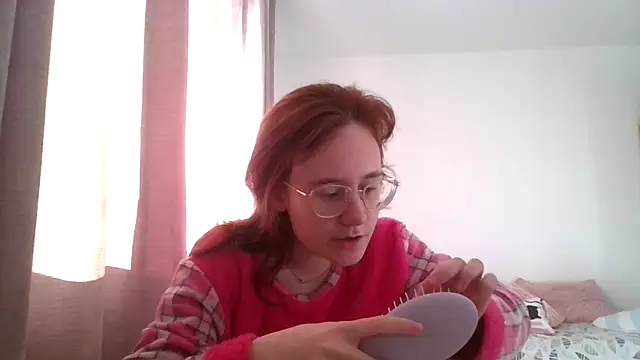 LuckySLove online show from 04-11-26, 03:49