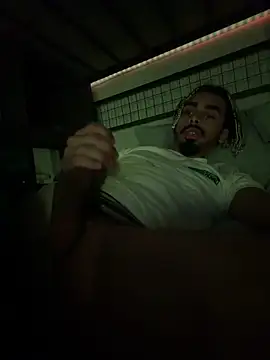 Snapshot of shadespider chatting on 04-04-26, 10:02 shadespider online show from 04-04-26, 10:02