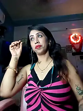 Darling Annie online show from 11-23-25, 05:46