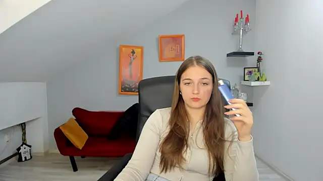 Snapshot of AnneWilsonn chatting on 10-15-25, 10:37 AnneWilsonn online show from 10-15-25, 10:37