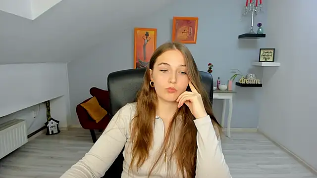 Snapshot of AnneWilsonn chatting on 11-10-25, 12:26 AnneWilsonn online show from 11-10-25, 12:26