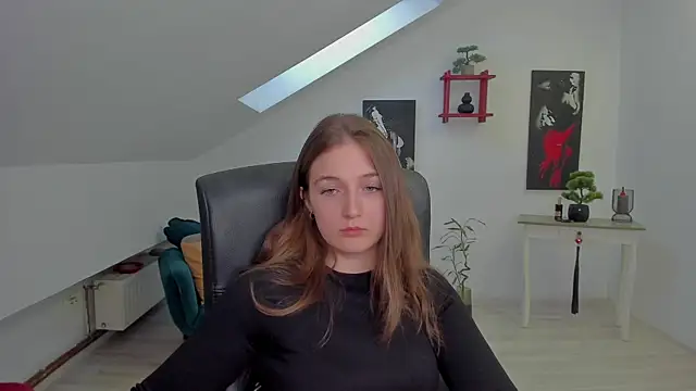 AnneWilsonn online show from 05-05-26, 04:53