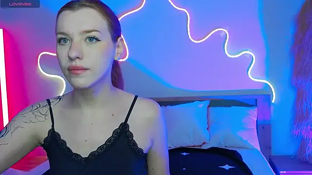 MeganNewCat online show from 11-17-25, 04:57