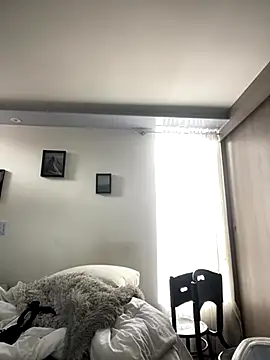 Cara-Hadley online show from 10-13-25, 04:18