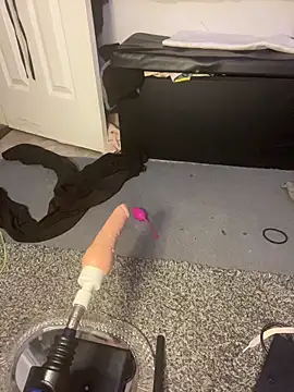 Snapshot of queenkelly1234 chatting on 11-12-25, 09:47 queenkelly1234 online show from 11-12-25, 09:47