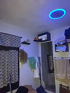 Snapshot of queenkelly1234 chatting on 11-19-25, 07:14 queenkelly1234 online show from 11-19-25, 07:14