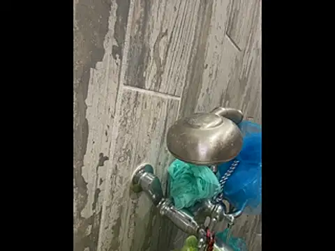 Snapshot of queenkelly1234 chatting on 11-22-25, 11:20 queenkelly1234 online show from 11-22-25, 11:20