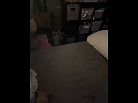 Snapshot of queenkelly1234 chatting on 11-26-25, 10:44 queenkelly1234 online show from 11-26-25, 10:44