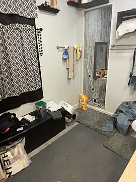 Snapshot of queenkelly1234 chatting on 12-05-25, 05:20 queenkelly1234 online show from 12-05-25, 05:20