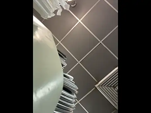 Snapshot of queenkelly1234 chatting on 12-15-25, 03:11 queenkelly1234 online show from 12-15-25, 03:11