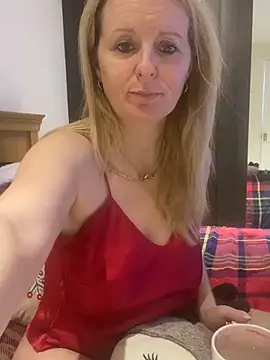 madamlillyrose online show from 12-03-25, 08:45