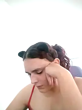 Snapshot of La-Gatiita-trans chatting on 10-15-25, 01:55 La-Gatiita-trans online show from 10-15-25, 01:55