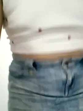 Snapshot of La-Gatiita-trans chatting on 10-16-25, 02:34 La-Gatiita-trans online show from 10-16-25, 02:34