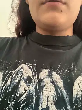 Snapshot of La-Gatiita-trans chatting on 10-24-25, 04:58 La-Gatiita-trans online show from 10-24-25, 04:58