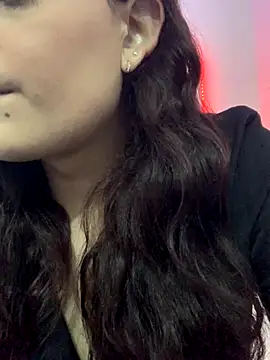 Snapshot of La-Gatiita-trans chatting on 12-02-25, 09:32 La-Gatiita-trans online show from 12-02-25, 09:32