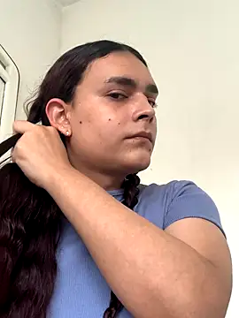 Snapshot of La-Gatiita-trans chatting on 12-05-25, 04:25 La-Gatiita-trans online show from 12-05-25, 04:25