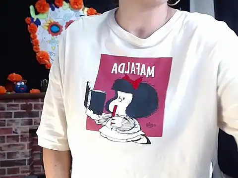 Snapshot of Lucyy_Naugthy chatting on 11-14-25, 01:10 Lucyy Naugthy online show from 11-14-25, 01:10