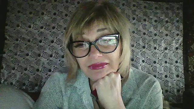 Snapshot of Lia_Ray chatting on 11-25-25, 08:20 Lia Ray online show from 11-25-25, 08:20