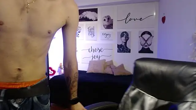 AmethystShadow17 online show from 03-11-26, 08:26