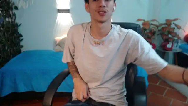 AmethystShadow17 online show from 04-08-26, 08:53